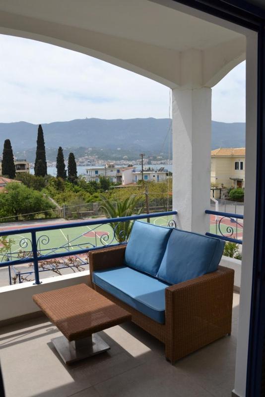 Valente Perlia Rooms Poros Town Luaran gambar